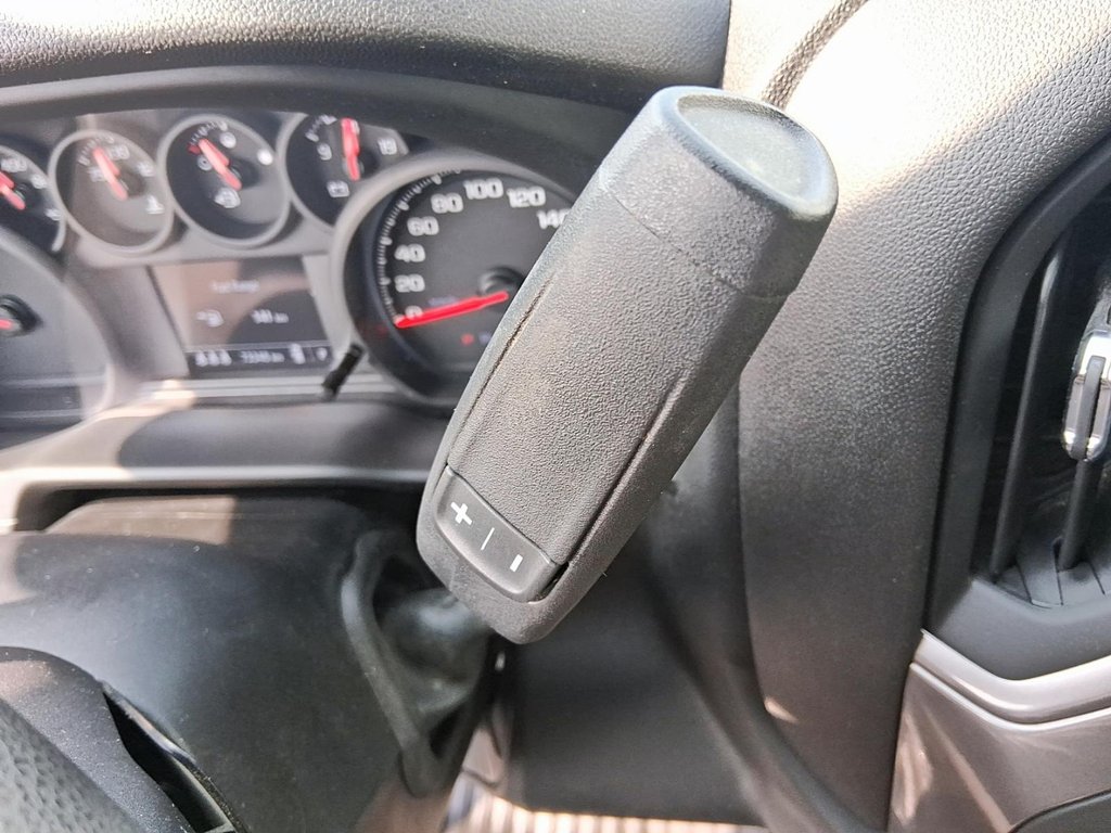 2024 GMC Sierra 1500 Crew Cab Standard Box 4-Wheel Drive Pro in Stratford, Ontario - 16 - w1024h768px