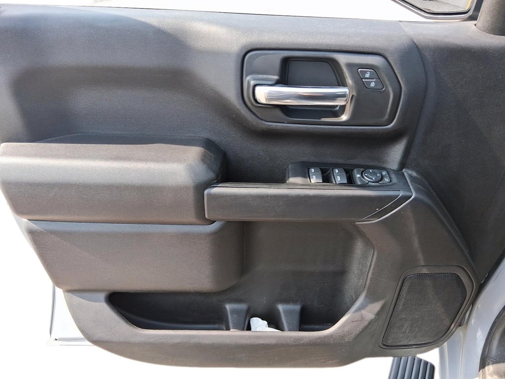 2024 GMC Sierra 1500 Crew Cab Standard Box 4-Wheel Drive Pro in Stratford, Ontario - 11 - w1024h768px