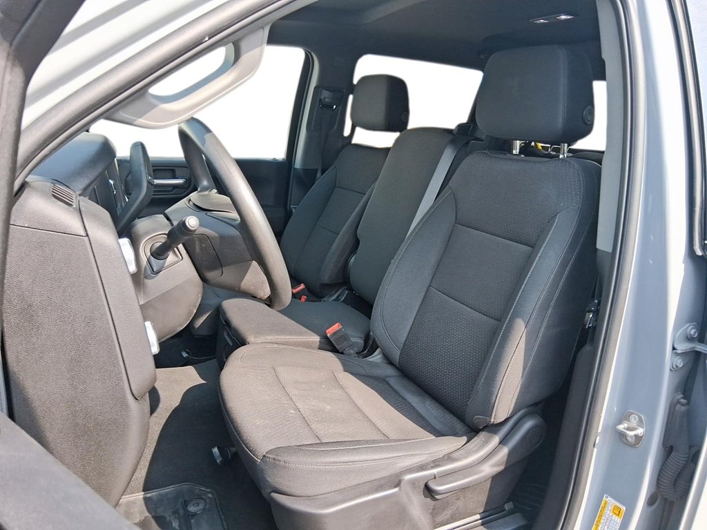 2024 GMC Sierra 1500 Crew Cab Standard Box 4-Wheel Drive Pro in Stratford, Ontario - 8 - w1024h768px