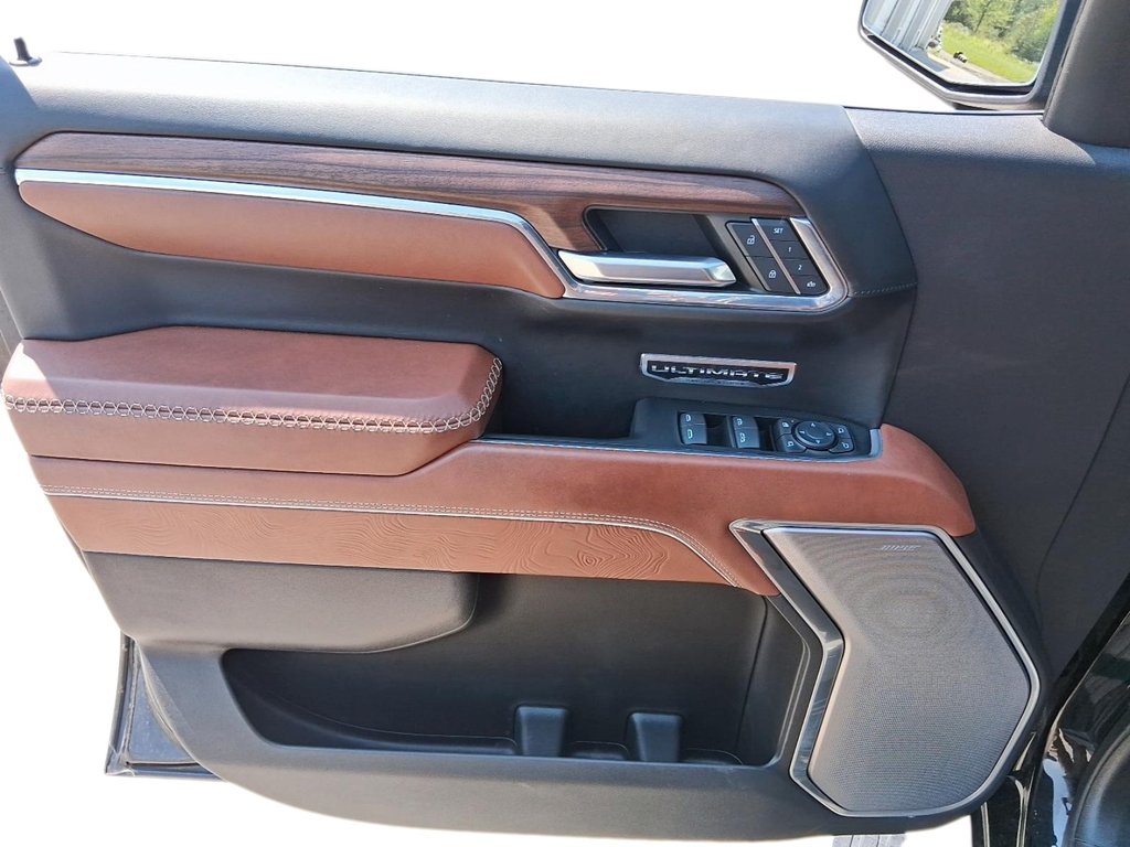 2024 GMC Sierra 1500 Crew Cab Short Box 4-Wheel Drive Denali Ultimate in Stratford, Ontario - 11 - w1024h768px