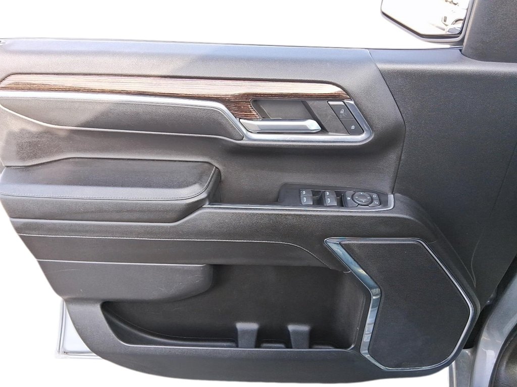 2024 GMC Sierra 1500 Crew Cab Short Box 4-Wheel Drive SLE in Stratford, Ontario - 11 - w1024h768px