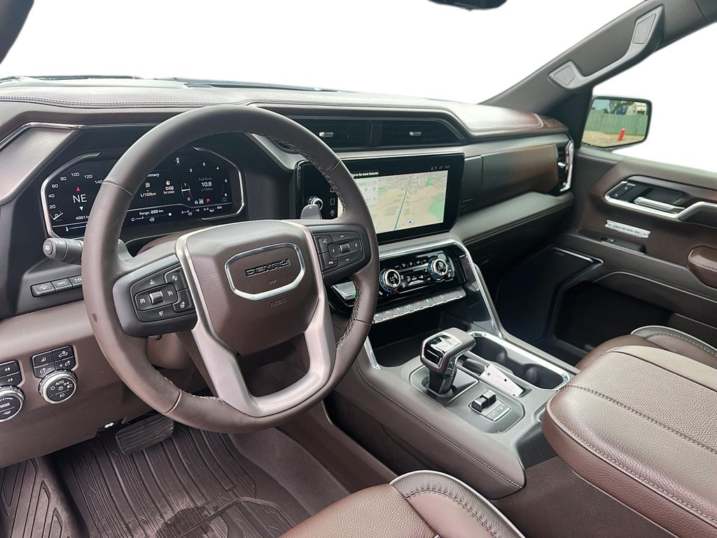 2025 GMC Sierra 1500 Crew Cab Short Box 4-Wheel Drive Denali in Stratford, Ontario - 9 - w1024h768px