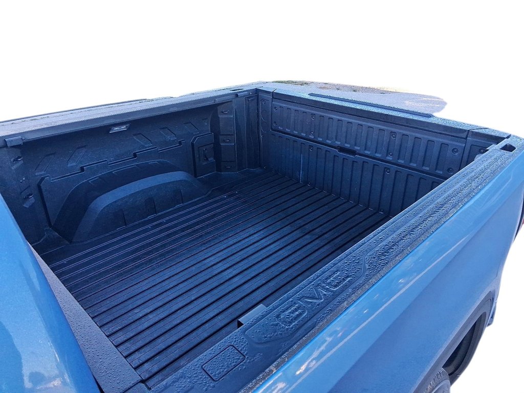 2025 GMC Sierra 1500 Crew Cab Short Box 4-Wheel Drive Denali in Stratford, Ontario - 18 - w1024h768px