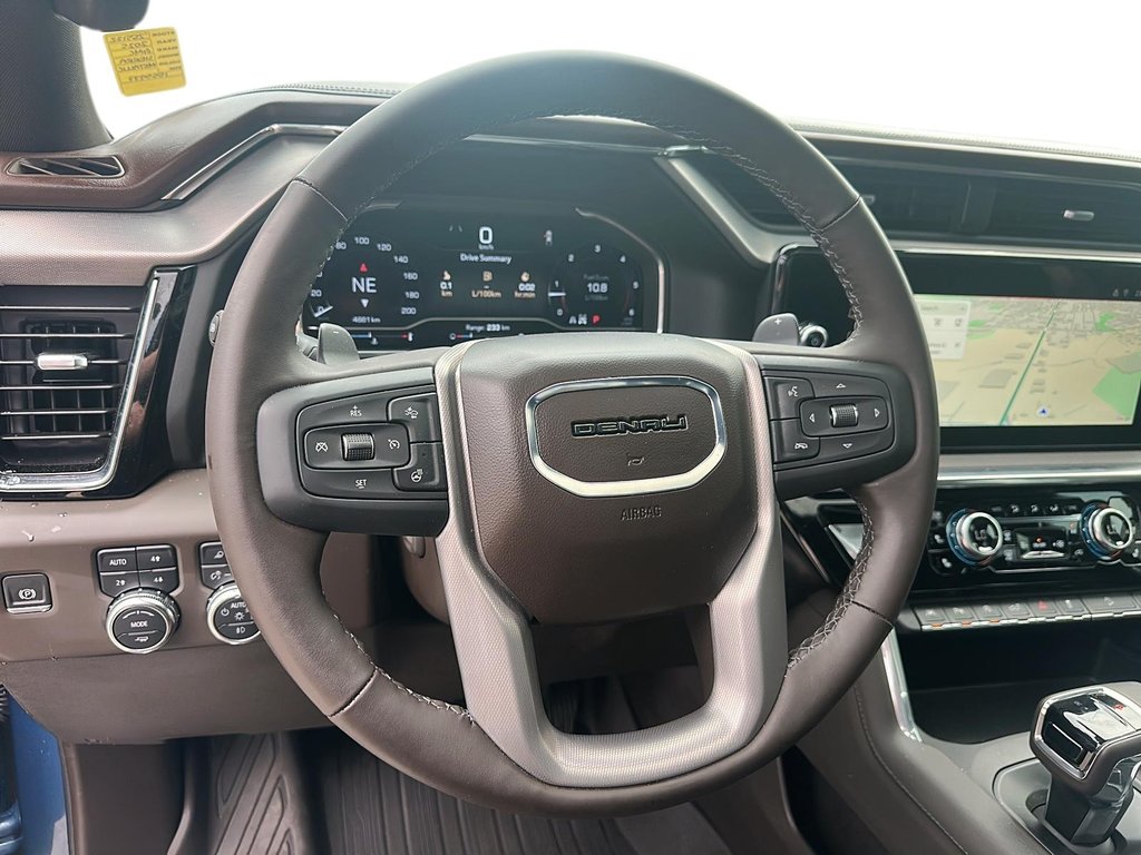 2025 GMC Sierra 1500 Crew Cab Short Box 4-Wheel Drive Denali in Stratford, Ontario - 11 - w1024h768px