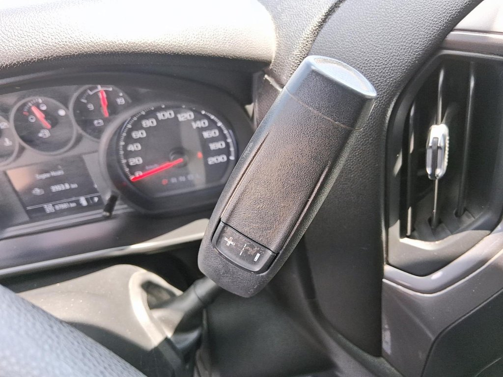 2020 GMC Sierra 3500 New Crew 4x4 Base / Standard Box in Stratford, Ontario - 18 - w1024h768px
