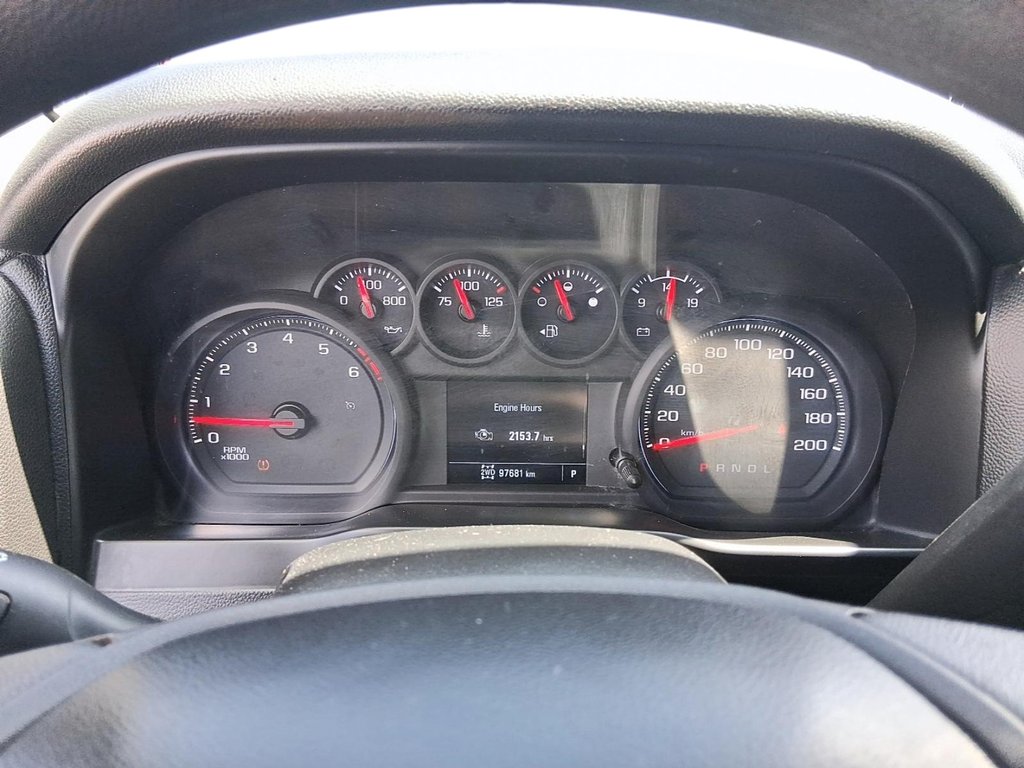 2020 GMC Sierra 3500 New Crew 4x4 Base / Standard Box in Stratford, Ontario - 16 - w1024h768px