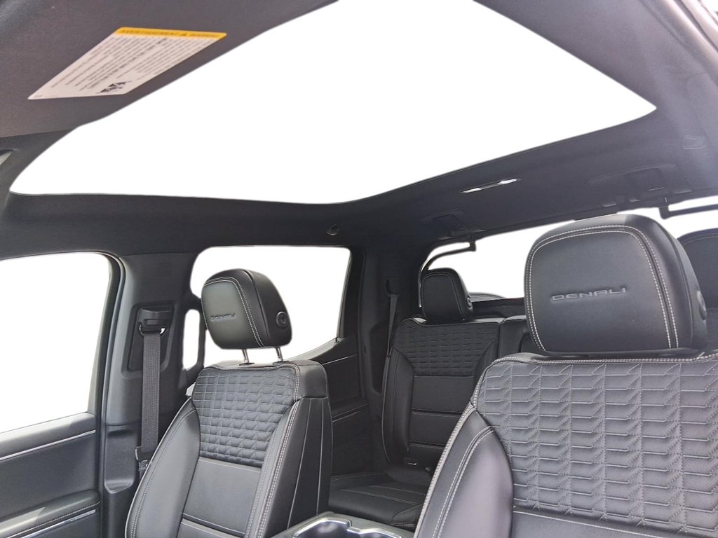 2025 GMC Sierra EV e4WD Crew Cab MAX Range Denali in Stratford, Ontario - 19 - w1024h768px