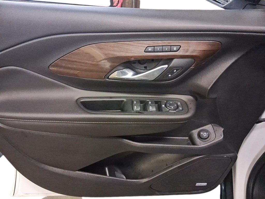 2020 GMC Terrain AWD Denali in Stratford, Ontario - 11 - w1024h768px