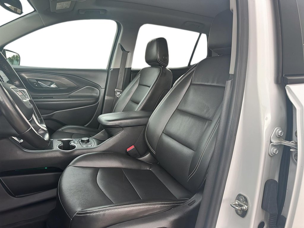 2022 GMC Terrain SLT AWD in Stratford, Ontario - 7 - w1024h768px