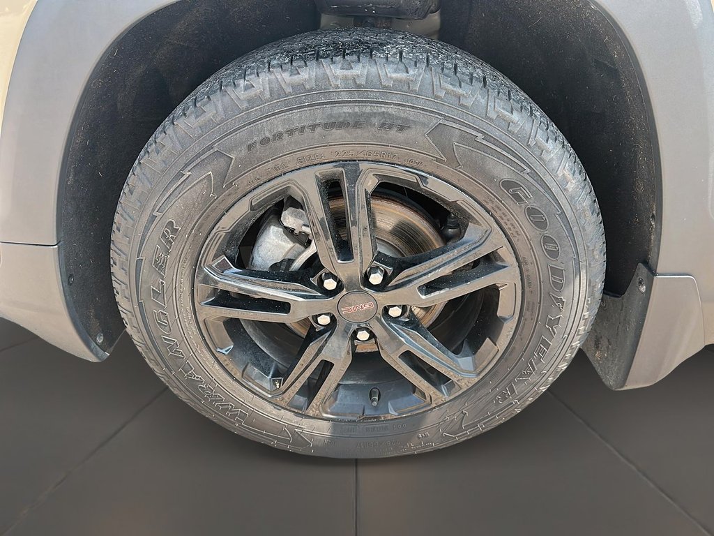 2022 GMC Terrain At4 AWD in Stratford, Ontario - 7 - w1024h768px
