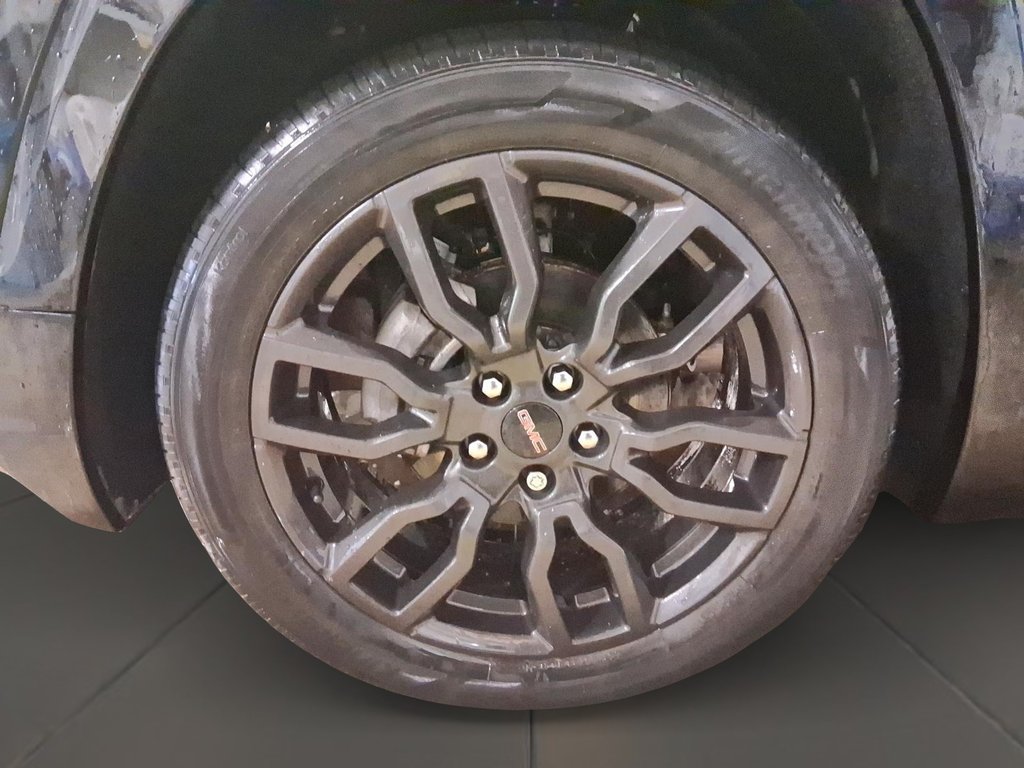 2022 GMC Terrain Denali AWD in Stratford, Ontario - 7 - w1024h768px