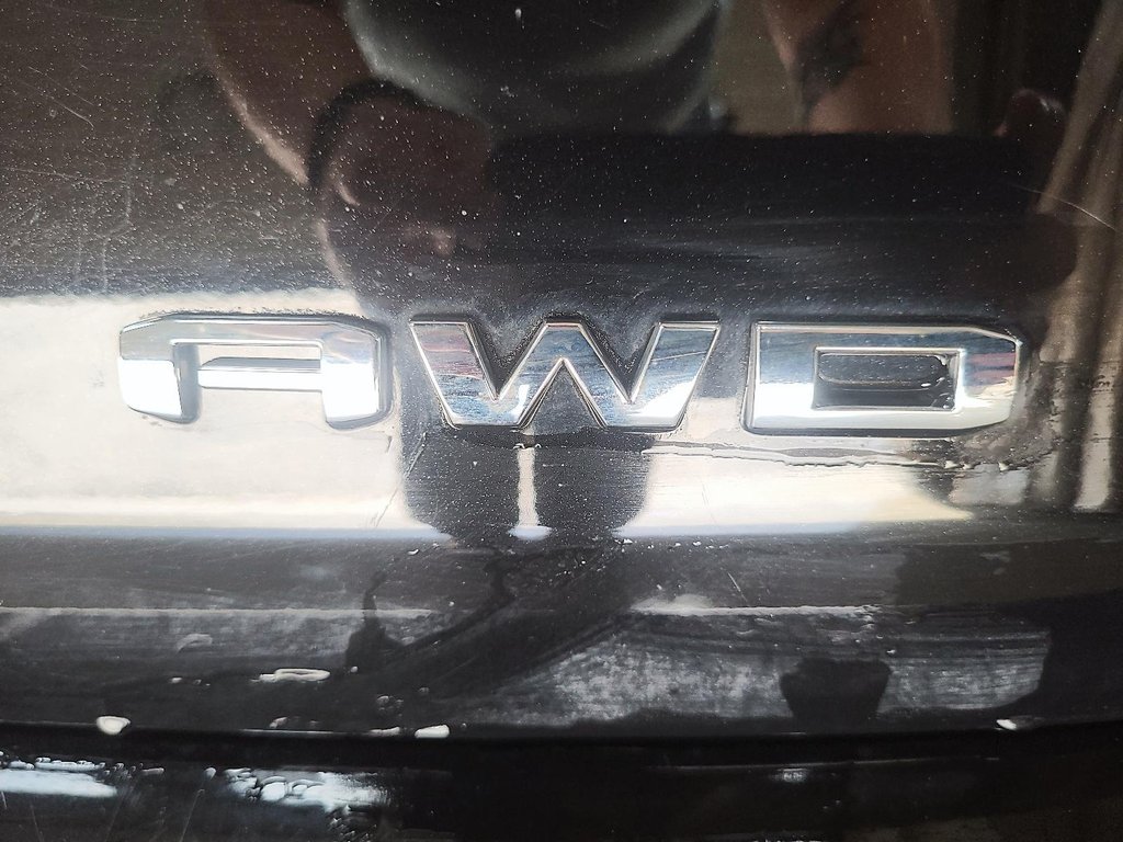 2022 GMC Terrain SLT AWD in Stratford, Ontario - 15 - w1024h768px