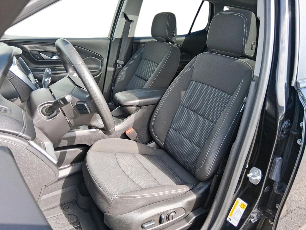 2022 GMC Terrain SLE AWD in Stratford, Ontario - 8 - w1024h768px