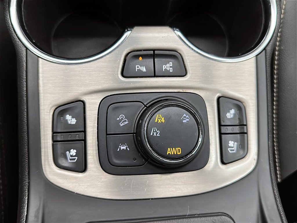 2023 GMC Terrain Denali AWD in Stratford, Ontario - 15 - w1024h768px
