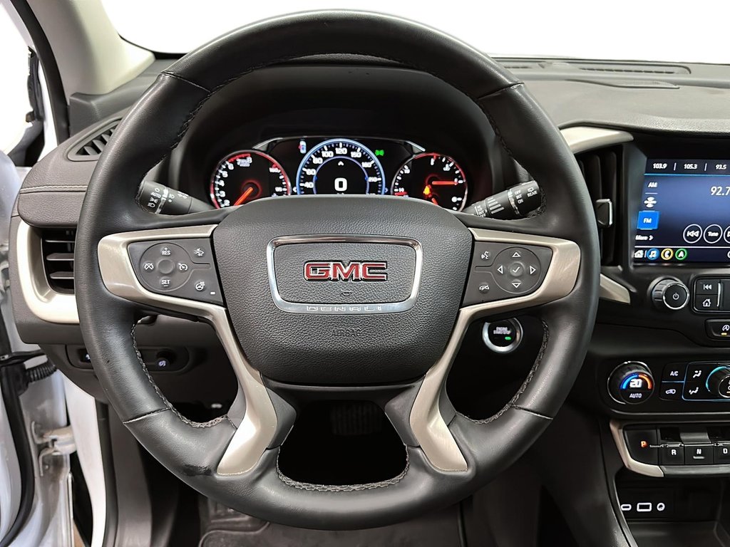 2023 GMC Terrain Denali AWD in Stratford, Ontario - 11 - w1024h768px