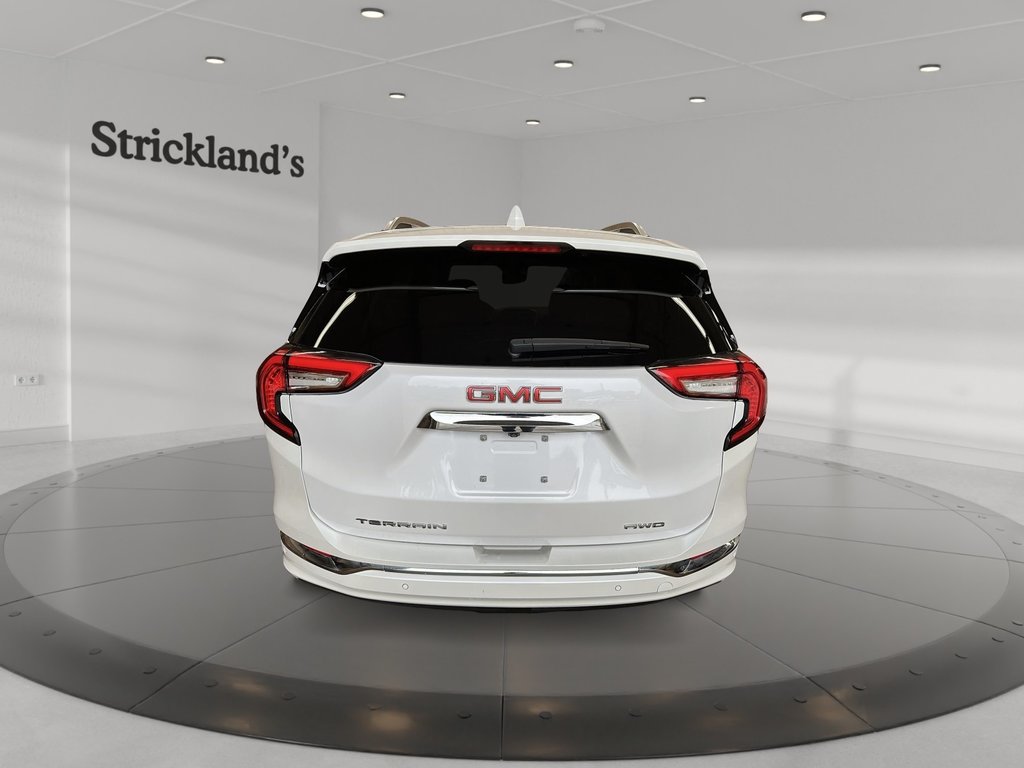 2023 GMC Terrain Denali AWD in Stratford, Ontario - 3 - w1024h768px