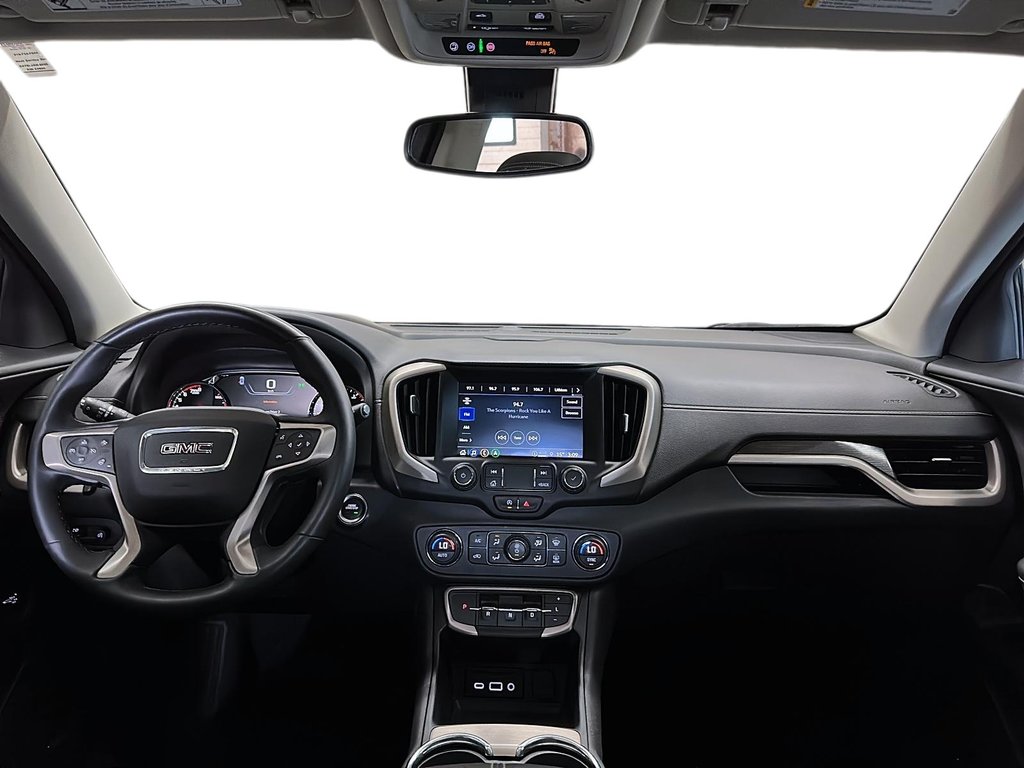 2023 GMC Terrain Denali AWD in Stratford, Ontario - 9 - w1024h768px