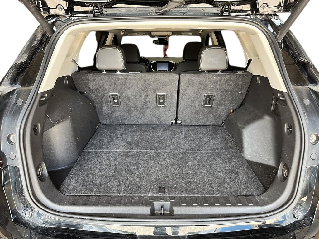 2023 GMC Terrain Denali AWD in Stratford, Ontario - 6 - w1024h768px