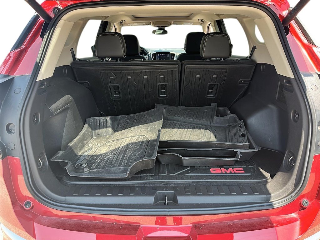 2023 GMC Terrain Denali AWD in Stratford, Ontario - 6 - w1024h768px
