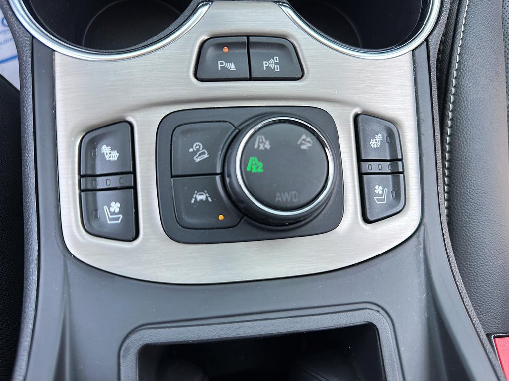 2023 GMC Terrain Denali AWD in Stratford, Ontario - 15 - w1024h768px