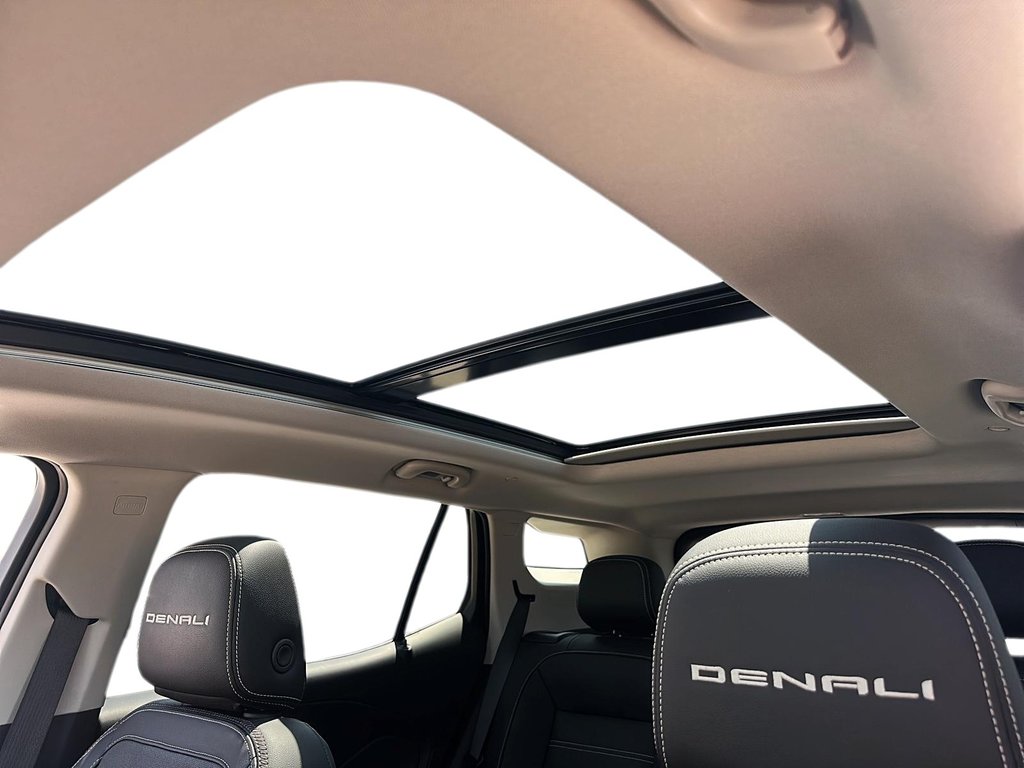 2023 GMC Terrain Denali AWD in Stratford, Ontario - 16 - w1024h768px