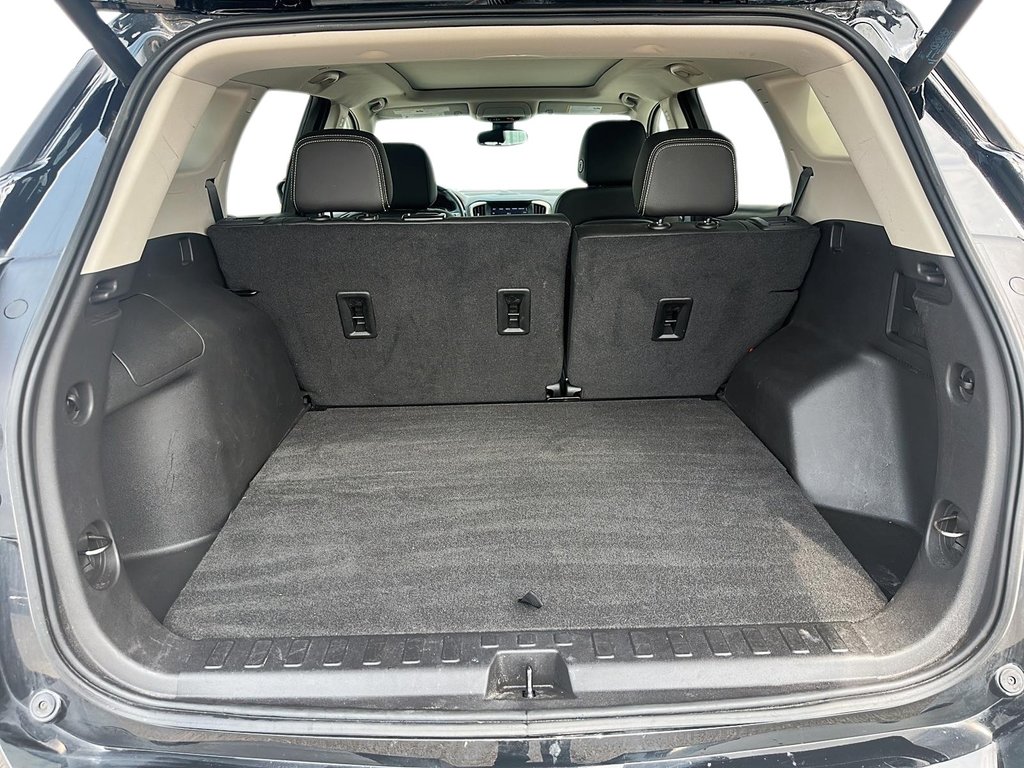 2023 GMC Terrain Denali AWD in Stratford, Ontario - 6 - w1024h768px