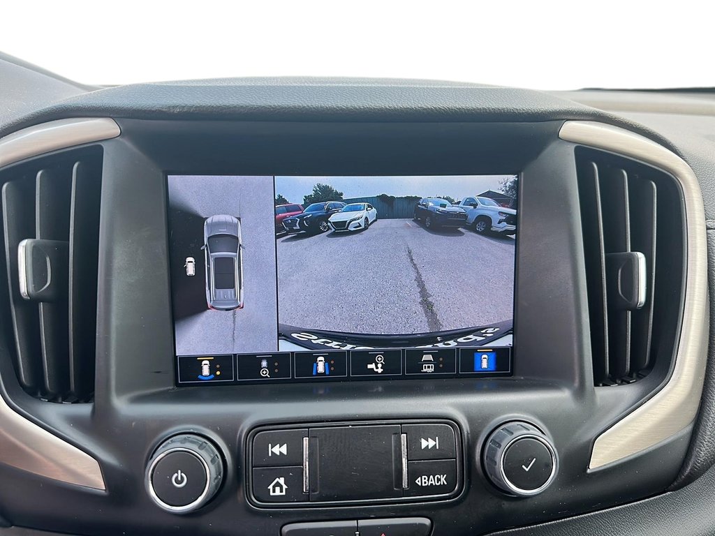 2023 GMC Terrain Denali AWD in Stratford, Ontario - 17 - w1024h768px