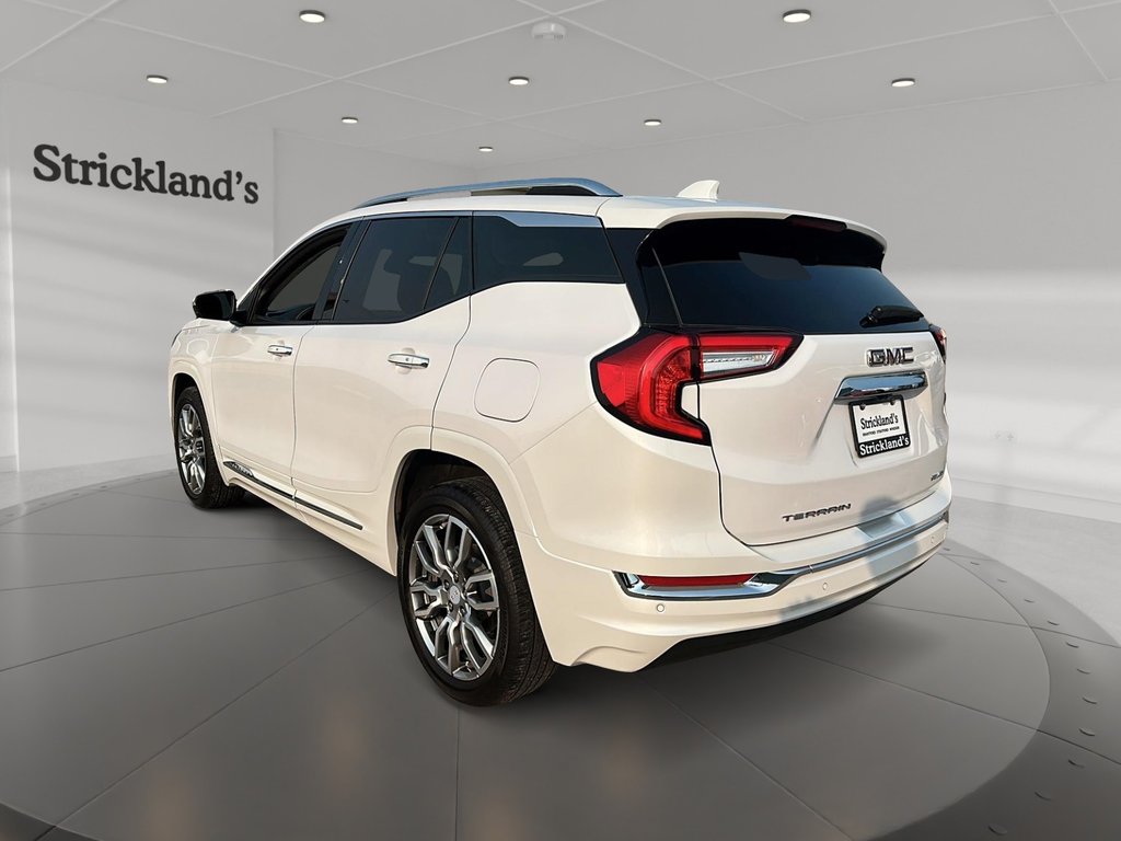 2023 GMC Terrain Denali AWD in Stratford, Ontario - 4 - w1024h768px