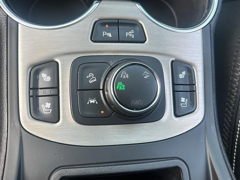 2023 GMC Terrain Denali AWD in Stratford, Ontario - 15 - w1024h768px
