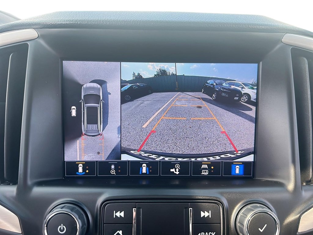 2023 GMC Terrain Denali AWD in Stratford, Ontario - 17 - w1024h768px