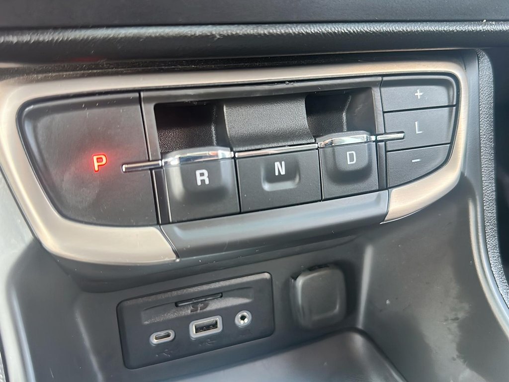 2023 GMC Terrain Denali AWD in Stratford, Ontario - 14 - w1024h768px