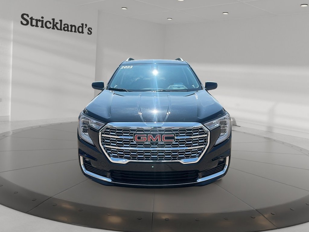 2023 GMC Terrain Denali AWD in Stratford, Ontario - 2 - w1024h768px