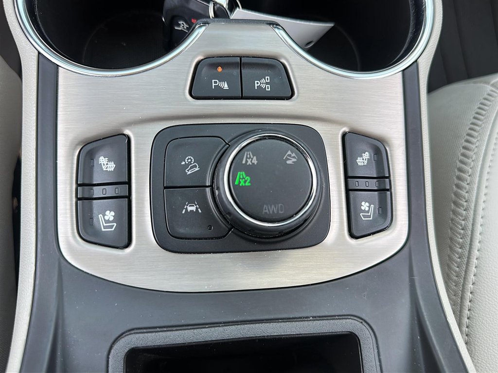 2023 GMC Terrain Denali AWD in Stratford, Ontario - 16 - w1024h768px