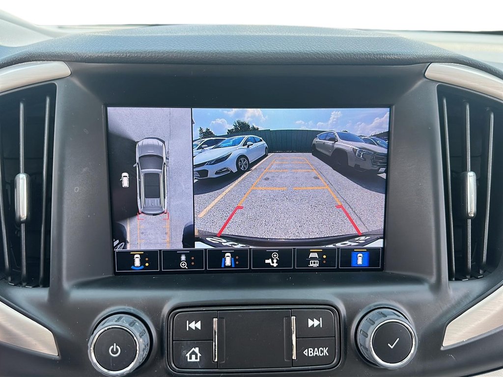 2023 GMC Terrain Denali AWD in Stratford, Ontario - 18 - w1024h768px