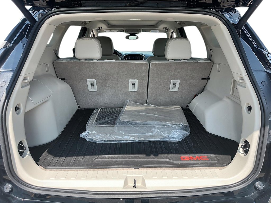 2023 GMC Terrain Denali AWD in Stratford, Ontario - 6 - w1024h768px