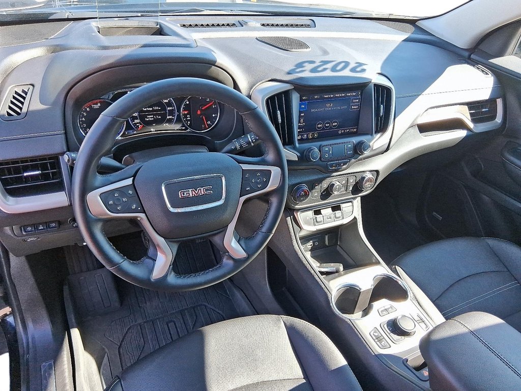 2023 GMC Terrain Denali AWD in Stratford, Ontario - 9 - w1024h768px