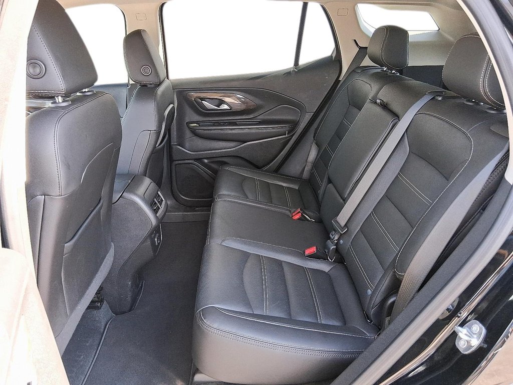 2023 GMC Terrain Denali AWD in Stratford, Ontario - 9 - w1024h768px