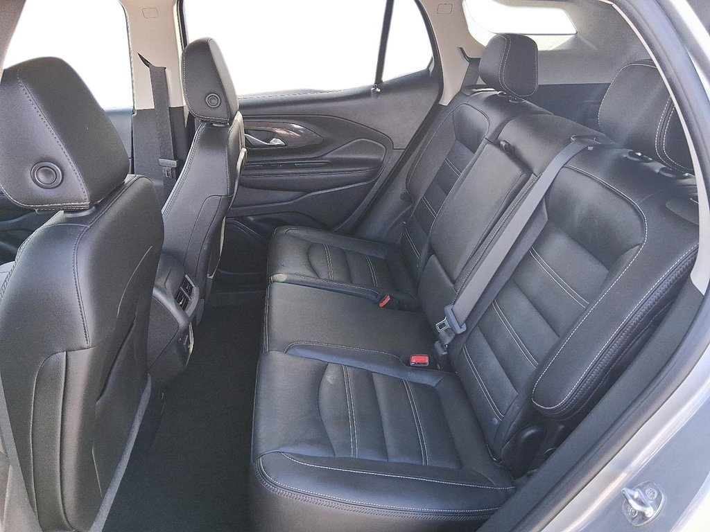 2023 GMC Terrain Denali AWD in Stratford, Ontario - 9 - w1024h768px