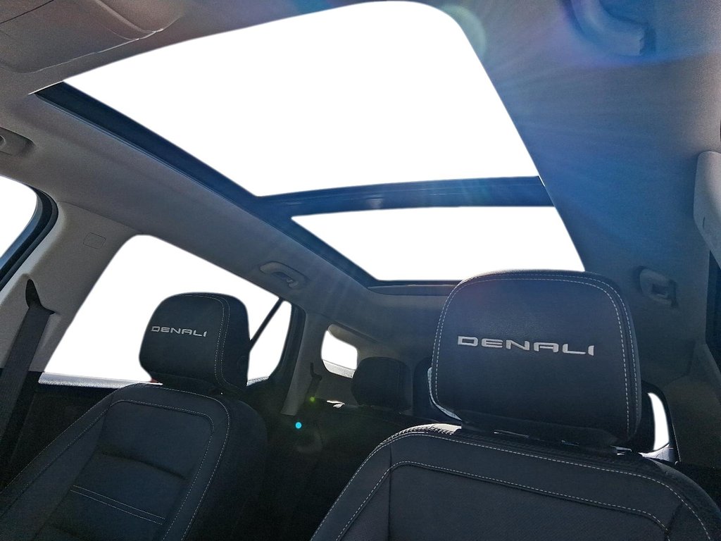 2023 GMC Terrain Denali AWD in Stratford, Ontario - 18 - w1024h768px