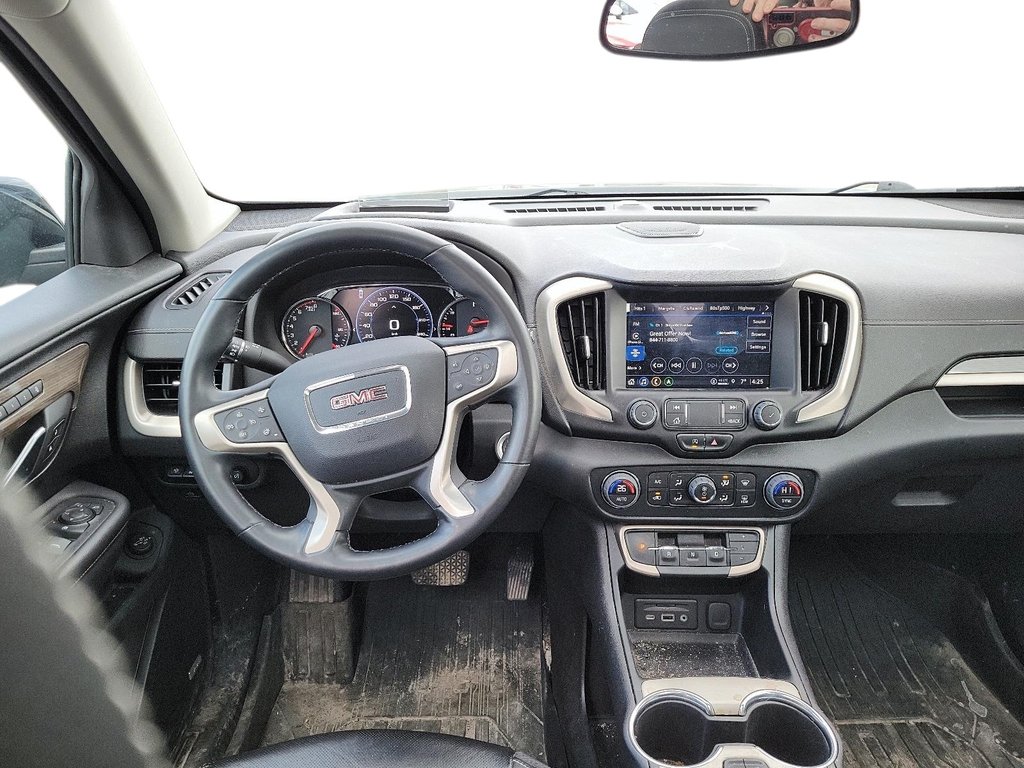 2023 GMC Terrain Denali AWD in Stratford, Ontario - 9 - w1024h768px