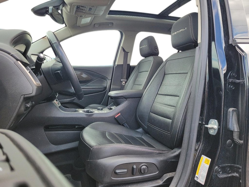 2023 GMC Terrain Denali AWD in Stratford, Ontario - 8 - w1024h768px