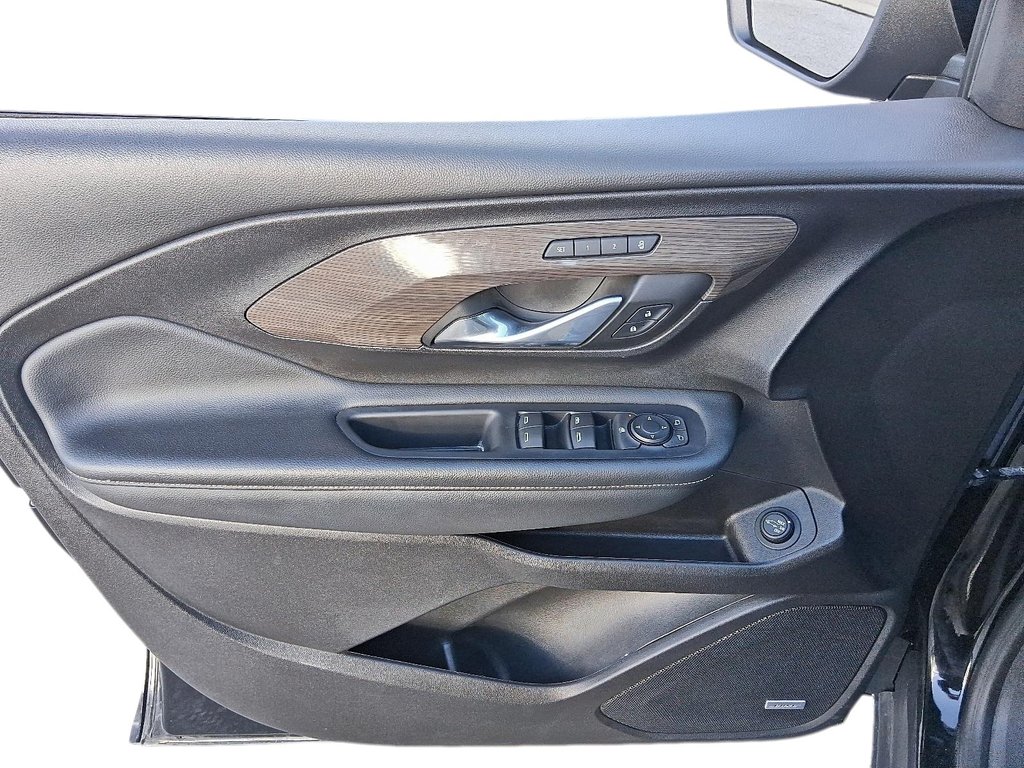 2024 GMC Terrain AWD Denali in Stratford, Ontario - 10 - w1024h768px