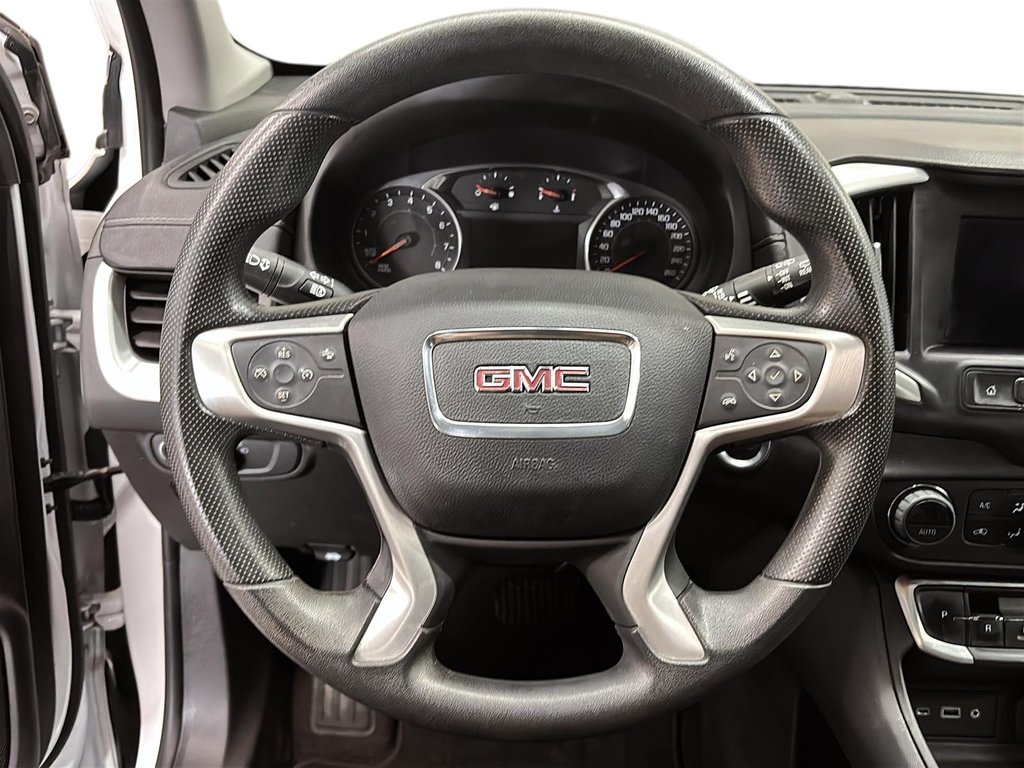 2024 GMC Terrain FWD SLE in Stratford, Ontario - 10 - w1024h768px