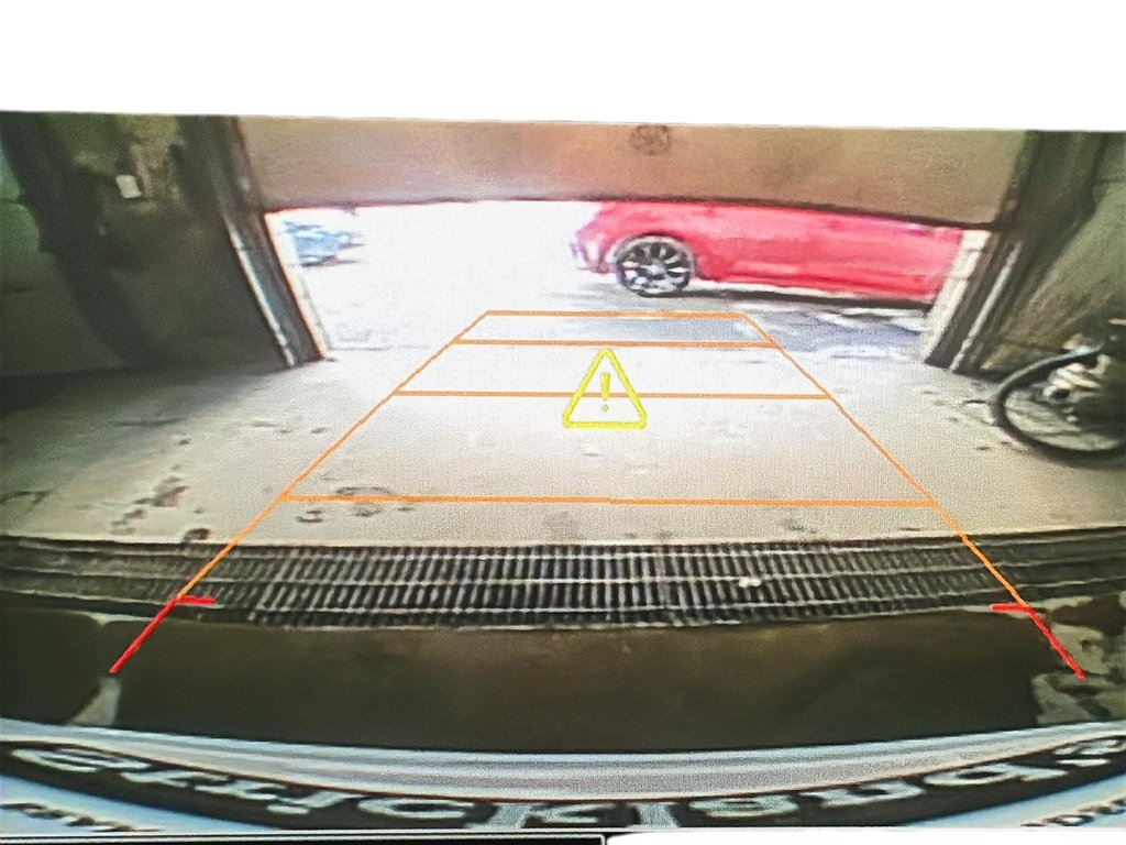 2024 GMC Terrain FWD SLE in Stratford, Ontario - 14 - w1024h768px