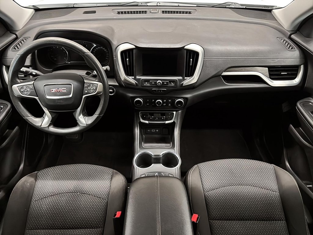 2024 GMC Terrain FWD SLE in Stratford, Ontario - 8 - w1024h768px