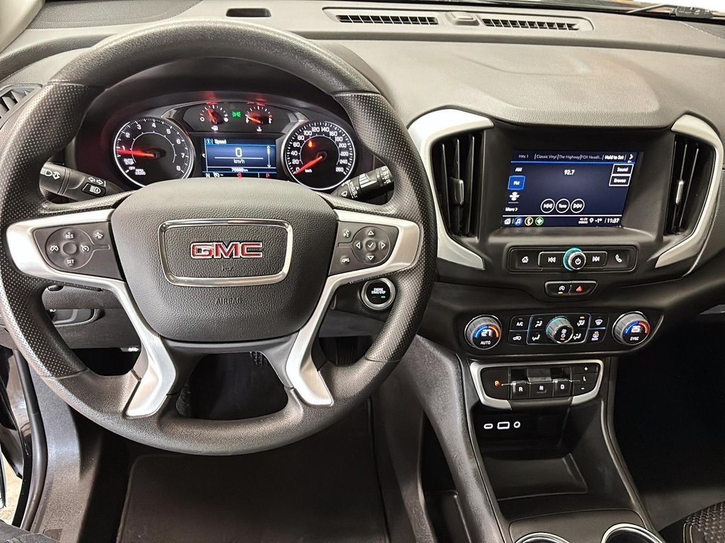 2024 GMC Terrain AWD SLE in Stratford, Ontario - 13 - w1024h768px