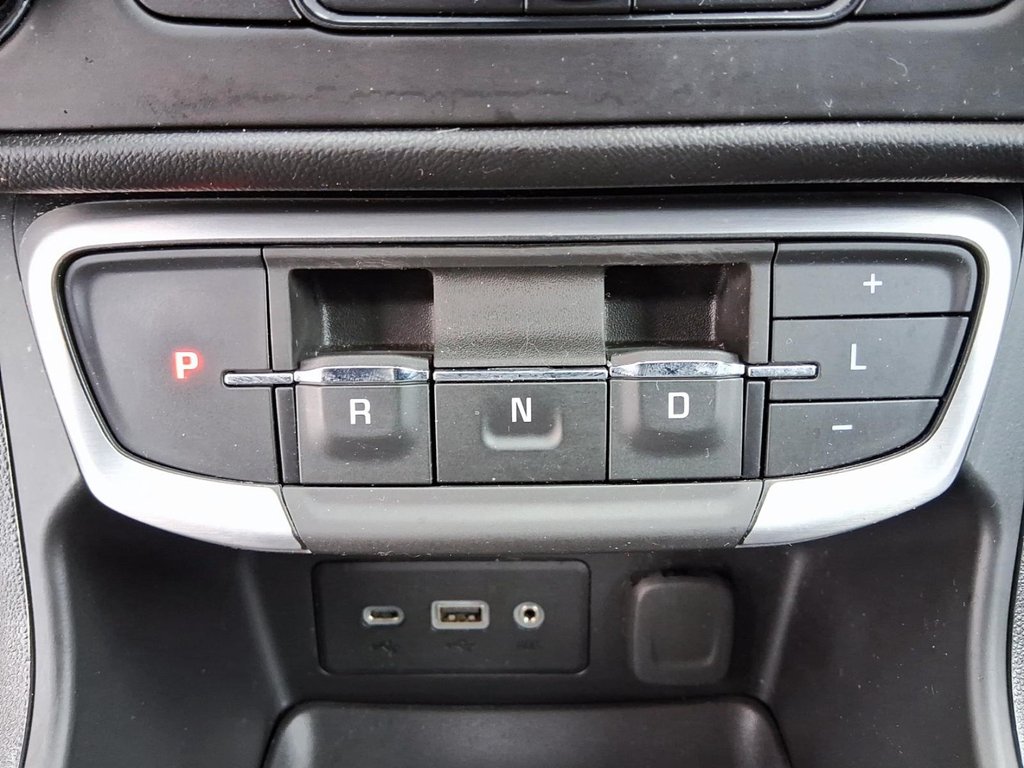 2024 GMC Terrain AWD SLE in Stratford, Ontario - 13 - w1024h768px