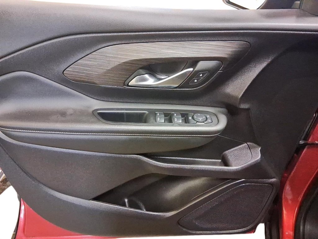 2024 GMC Terrain AWD SLE in Stratford, Ontario - 11 - w1024h768px