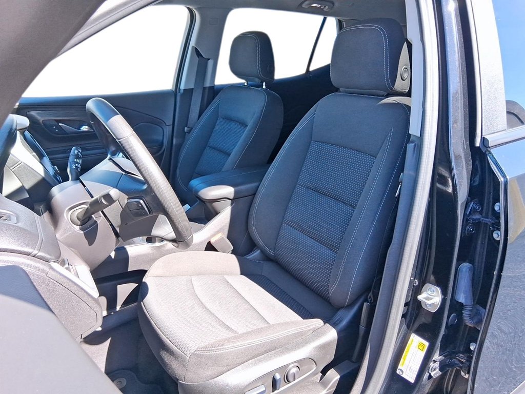 2024 GMC Terrain AWD SLE in Stratford, Ontario - 8 - w1024h768px