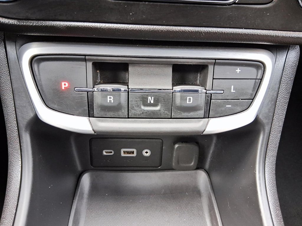 2024 GMC Terrain AWD SLE in Stratford, Ontario - 16 - w1024h768px